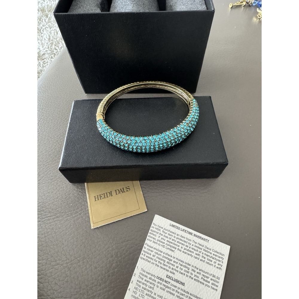 RARE Heidi Daus Vintage Turquoise Crystal  Hinged Bangle Bracelet